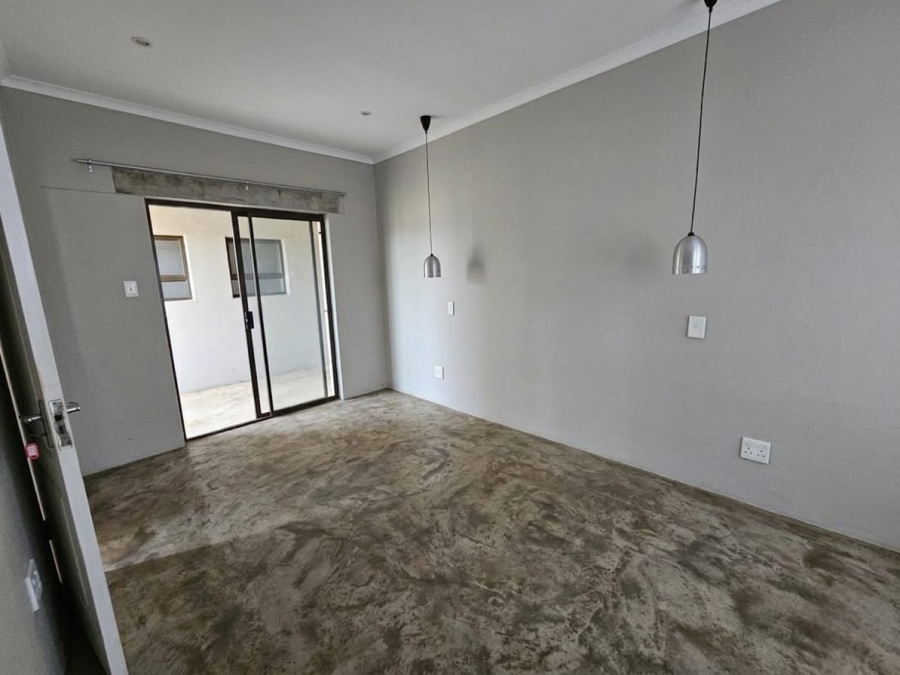 To Let 4 Bedroom Property for Rent in Kleinmond Western Cape